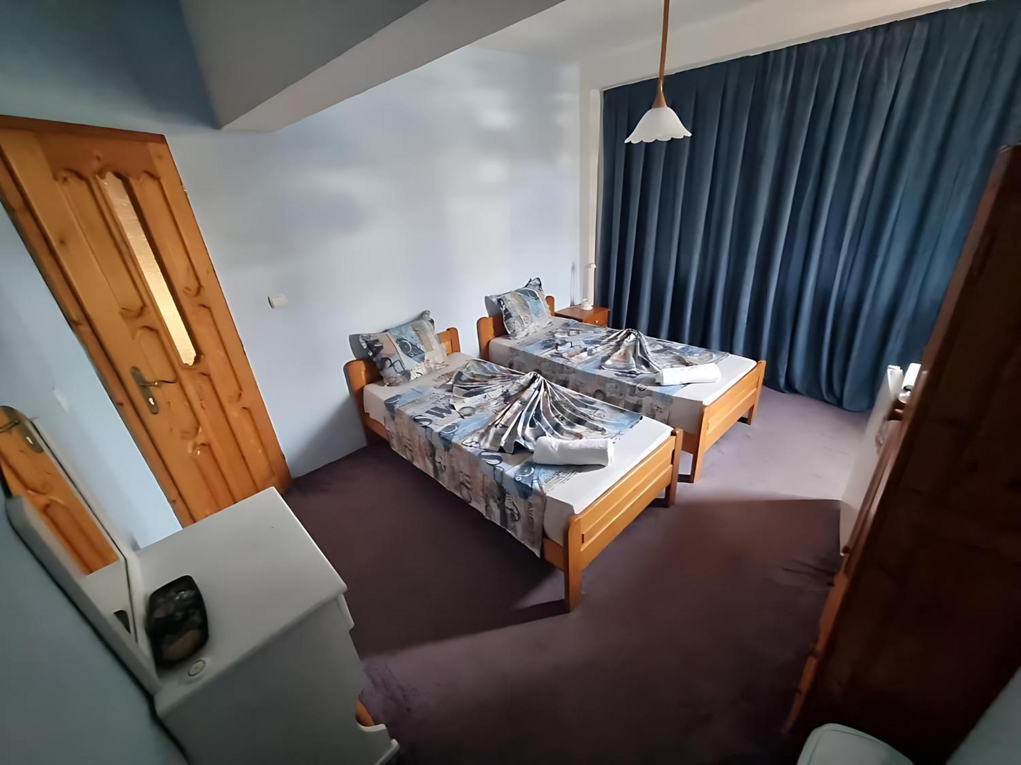 Guesthouse Flora Kiten  Eksteriør bilde